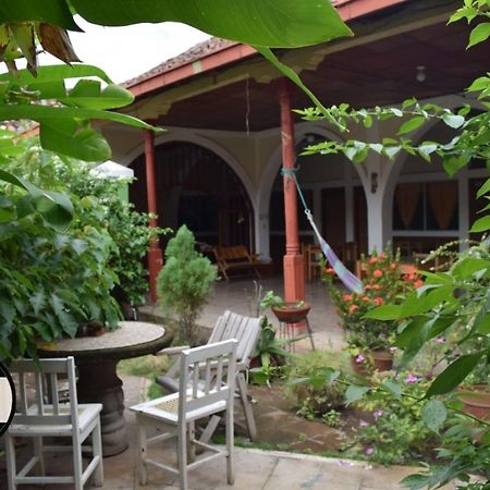 Casa Lucys Hostal グラナダ エクステリア 写真